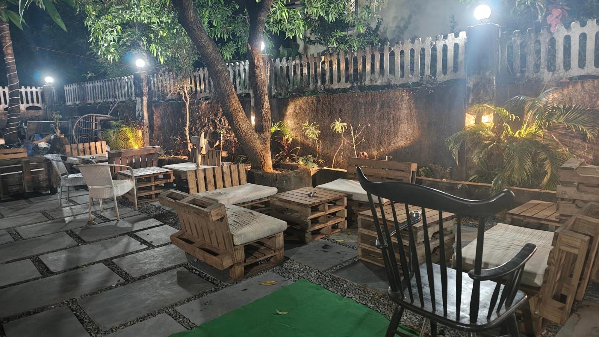 Streetmates Hostel Анджуна Екстериор снимка