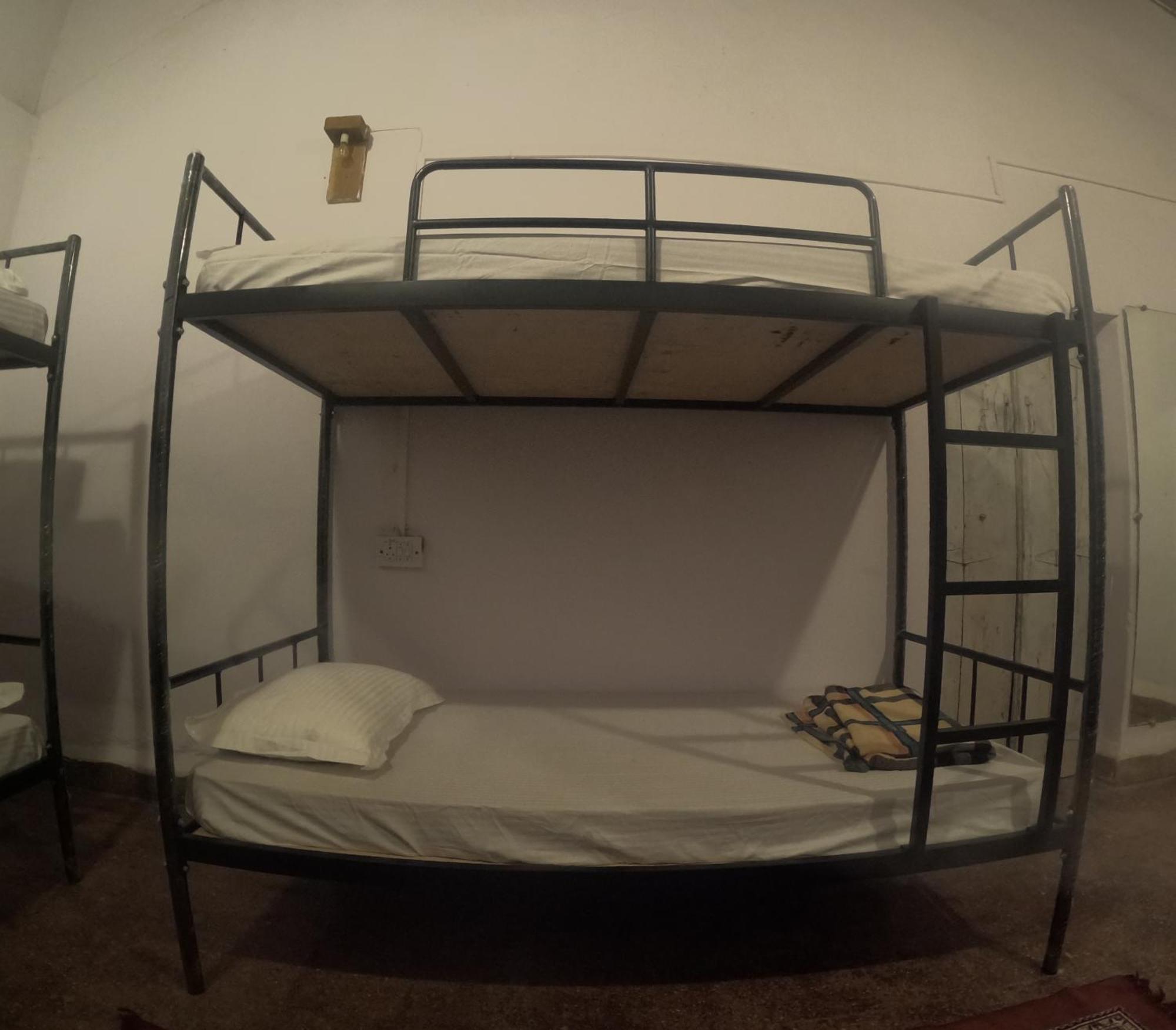 Streetmates Hostel Анджуна Екстериор снимка