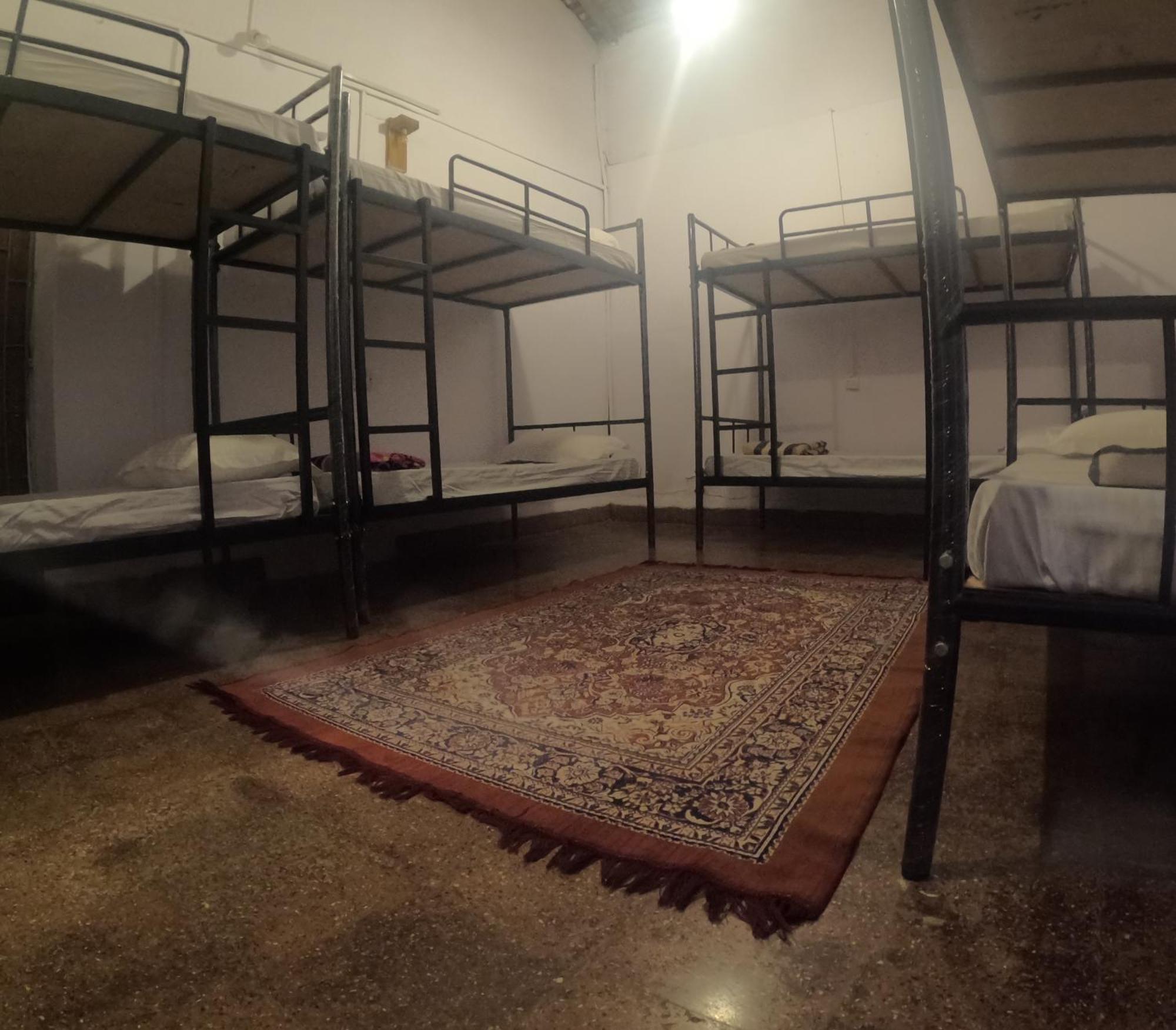 Streetmates Hostel Анджуна Екстериор снимка
