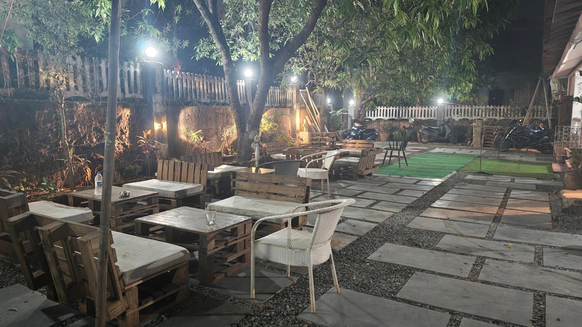 Streetmates Hostel Анджуна Екстериор снимка