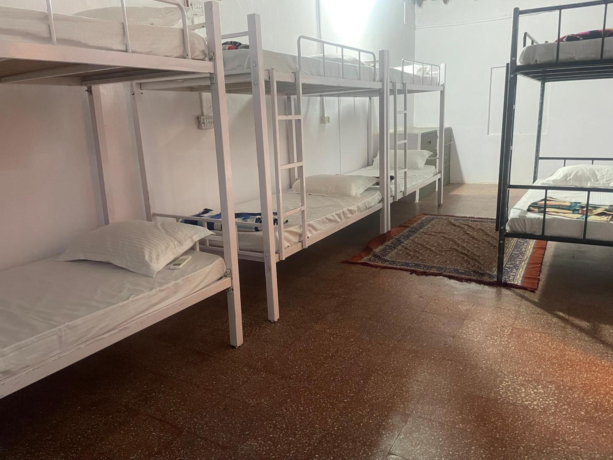Streetmates Hostel Анджуна Екстериор снимка