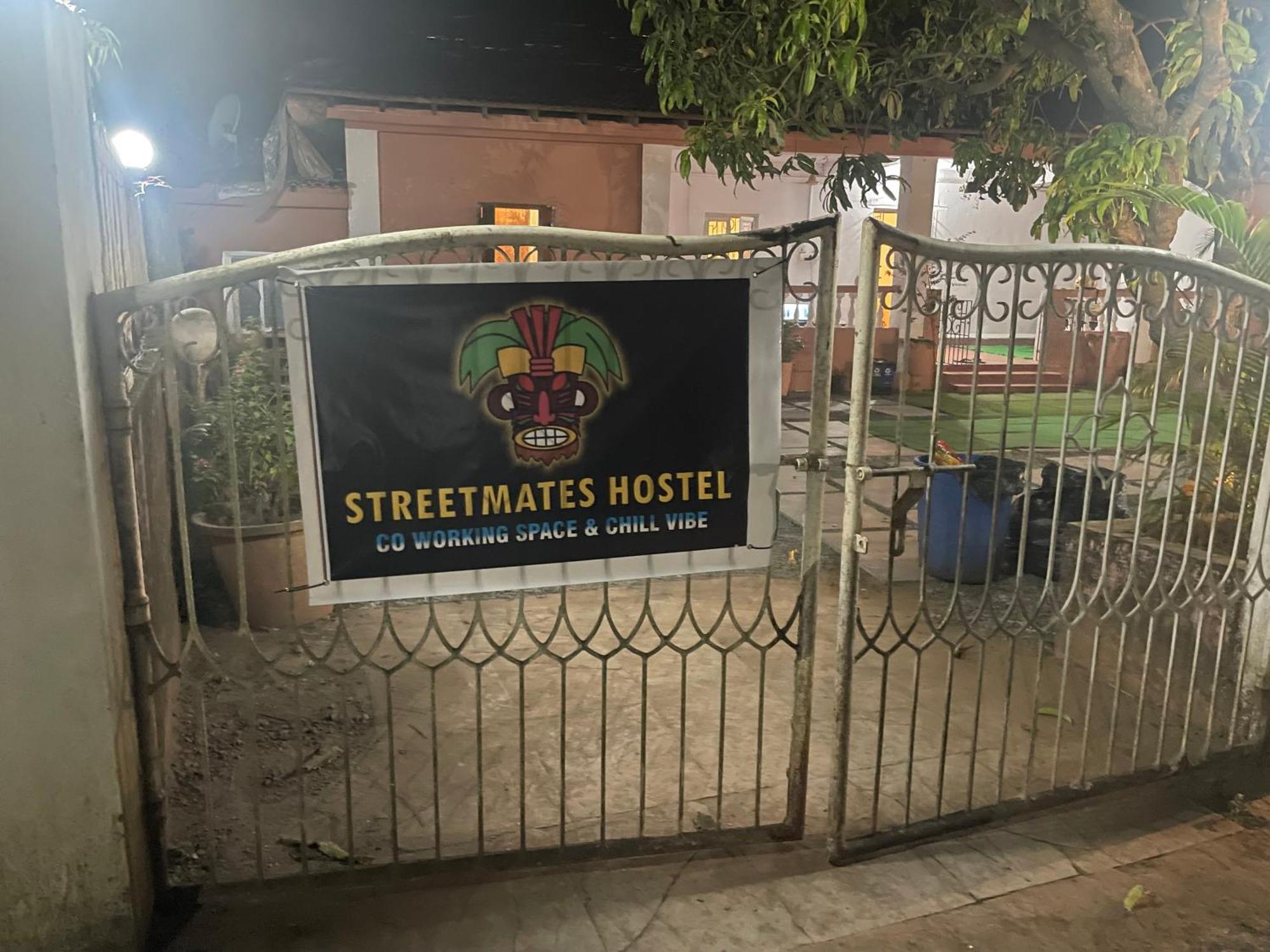 Streetmates Hostel Анджуна Екстериор снимка
