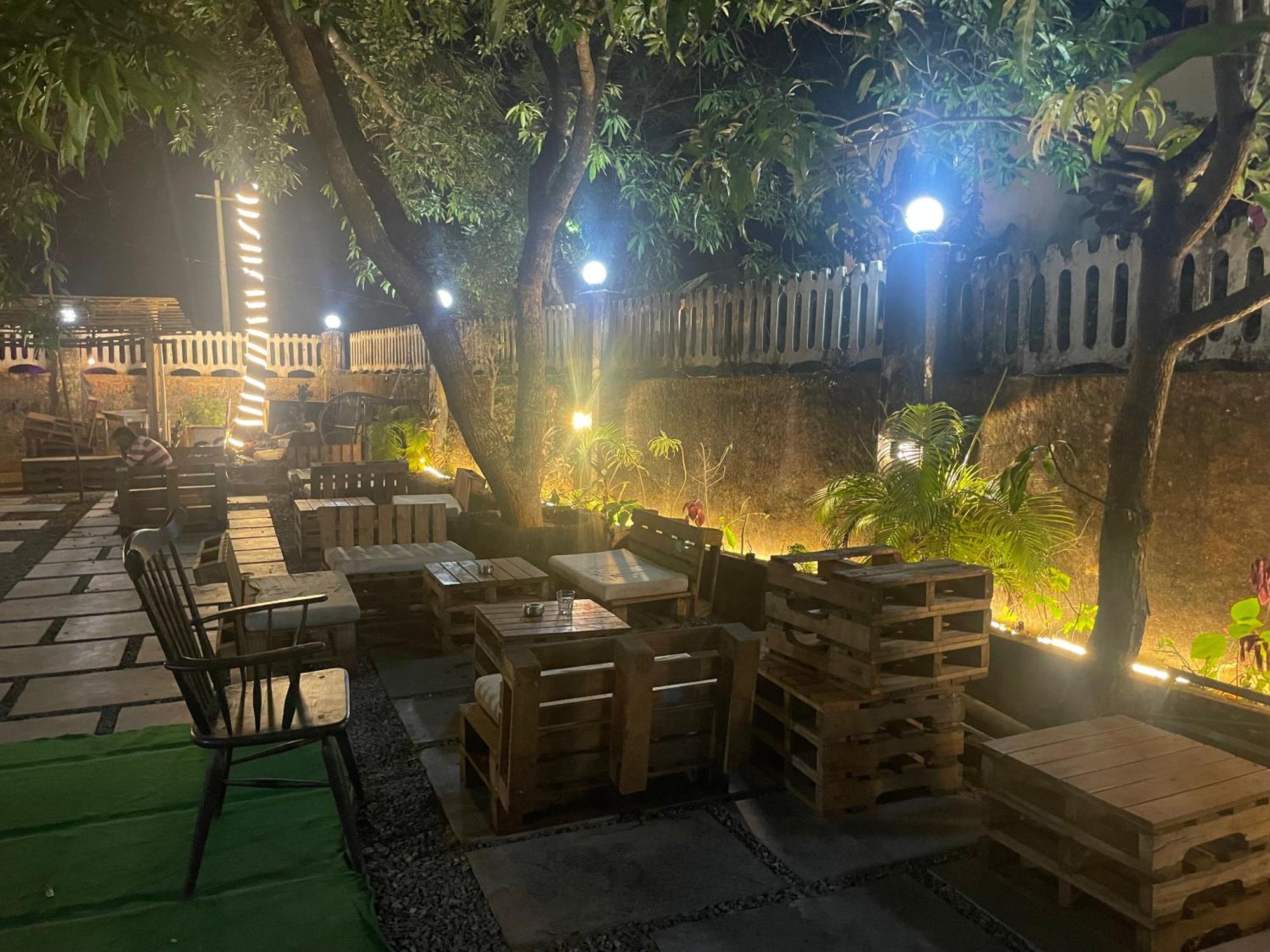 Streetmates Hostel Анджуна Екстериор снимка